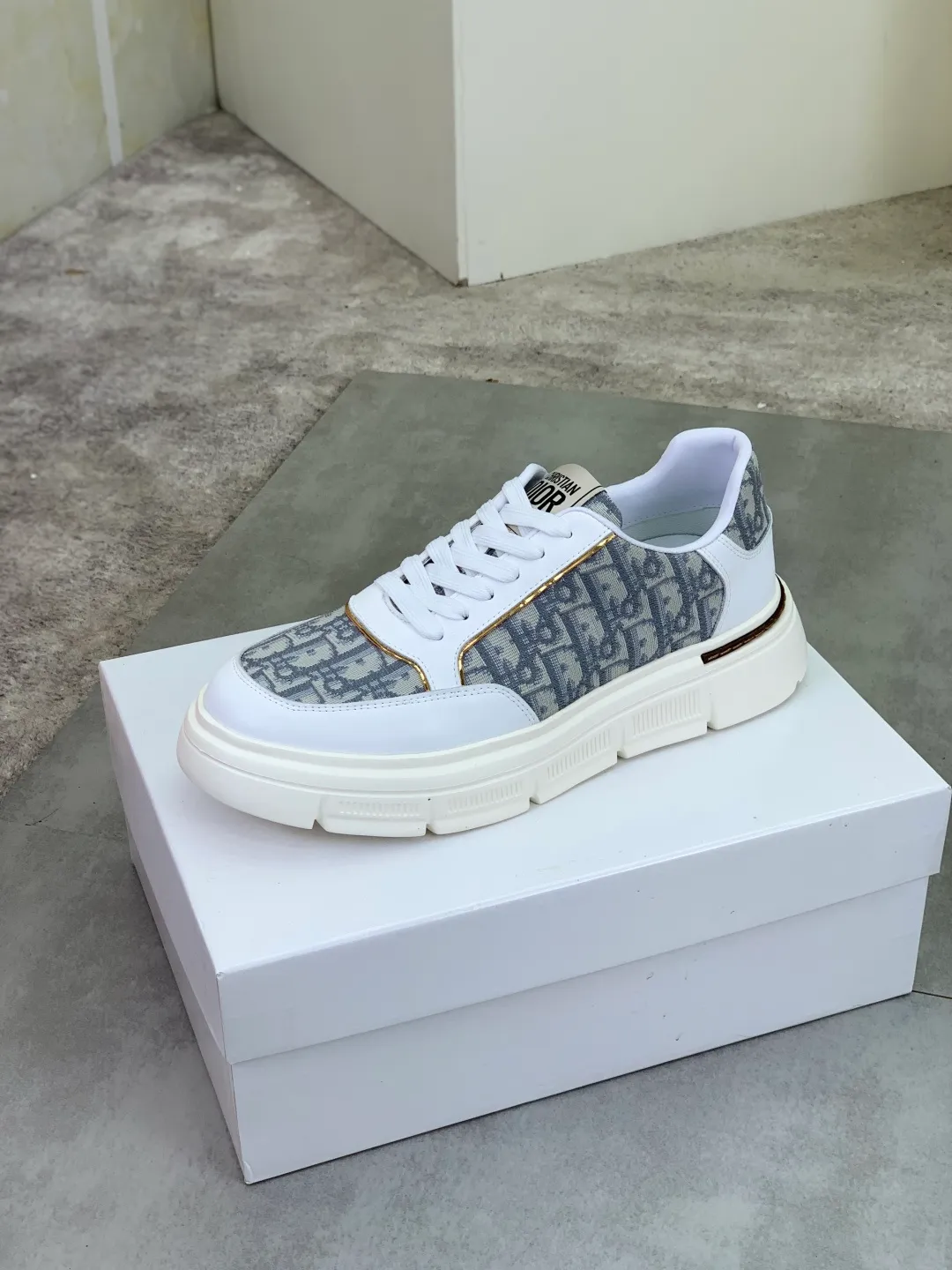 Men's Men's Shoes💰P400💰[New Style]🆘[Dior] 2024 Dior Original Lace-up High-top Men's Shoes Classic casual shoes 🔥This model is the official classic model with high quality and made by famous original designers. It is made of high-quality cowhide with original materials➕Comfortable and breathable mesh lining➕Pigskin insole. The perfect last shape and generous and fashionable design have attracted many consumers. Suitable for drivers to drive🚗What you want is the highest quality in the market. Color: 2️⃣Code number: 38--44
